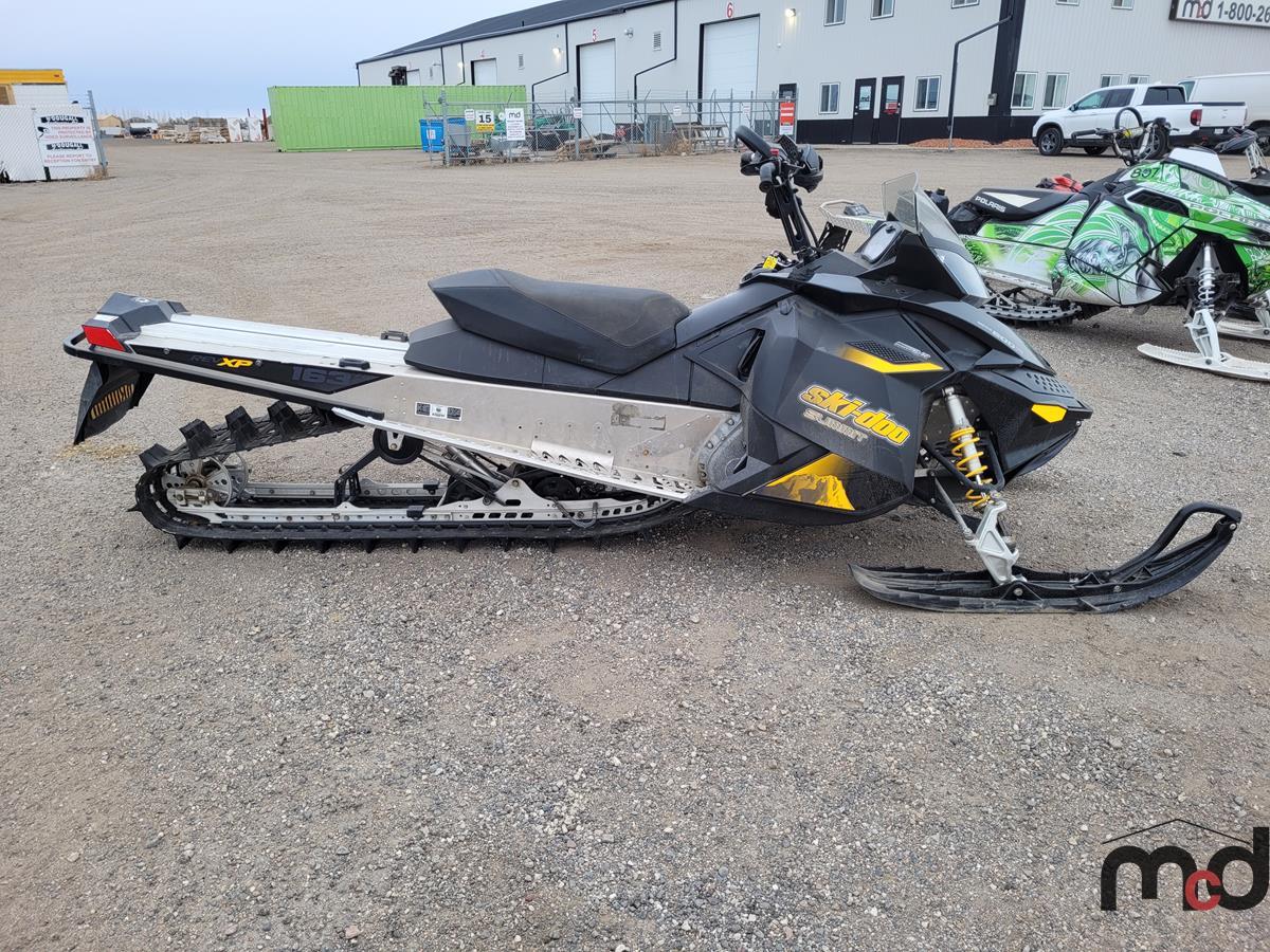 2009 SkiDoo Summit 800R Snowmobile
